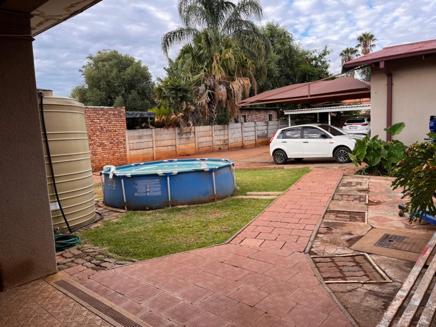 3 Bedroom Property for Sale in Hadison Park Northern Cape